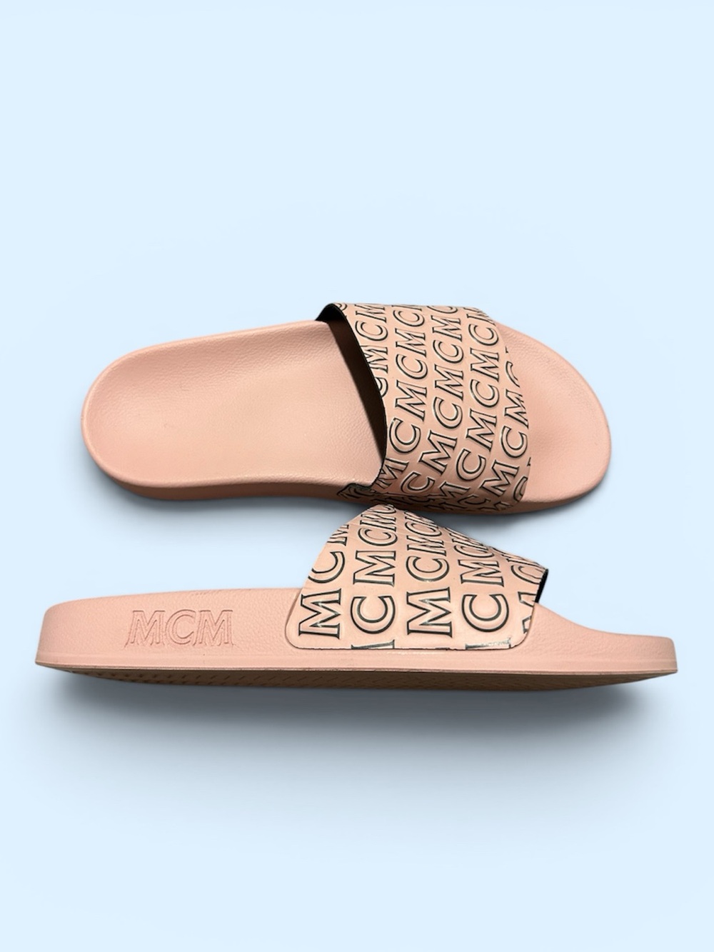 MCM Logo Print Pool Slides Sandals Size 8 Pink Beach Summer Travel Vacation